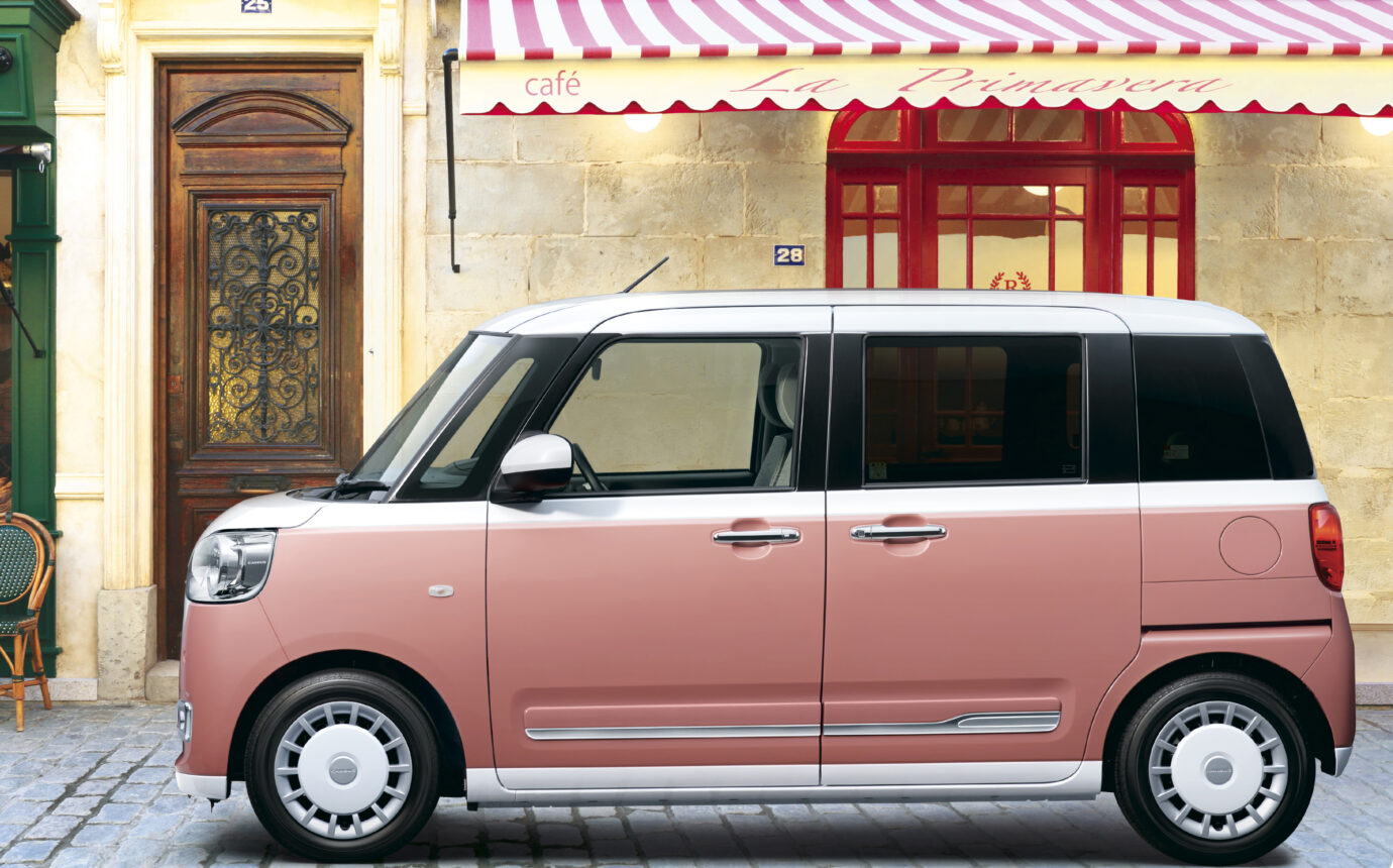 ムーヴキャンバス プルバックカー ダイハツ ファイアークォーツ