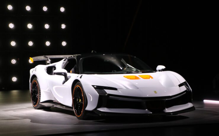 電動フェラーリ なんてフェラーリだ！ 全世界599台限定「SF90XX スパイダー」に