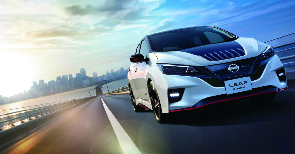 日産リーフの航続距離は40kWhで322km、60kWhで450km。実際は